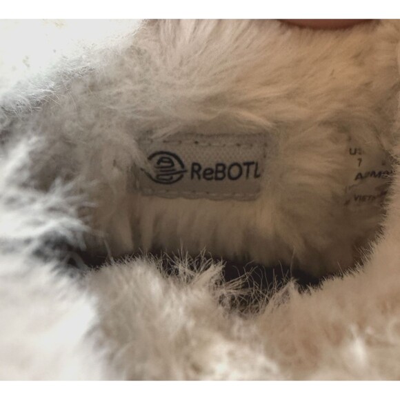 Timberland Gray Ankle Boots with White with fur - Picture 8 of 8